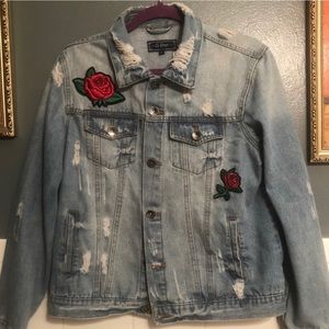 MEDIUM WASH OVERSIZED JEAN JACKET